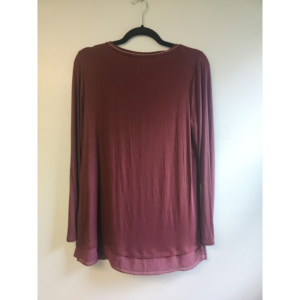 White House Black Market M Burgundy Long Sleeve Ball Chain V-Neck Top - Picture 3 of 5